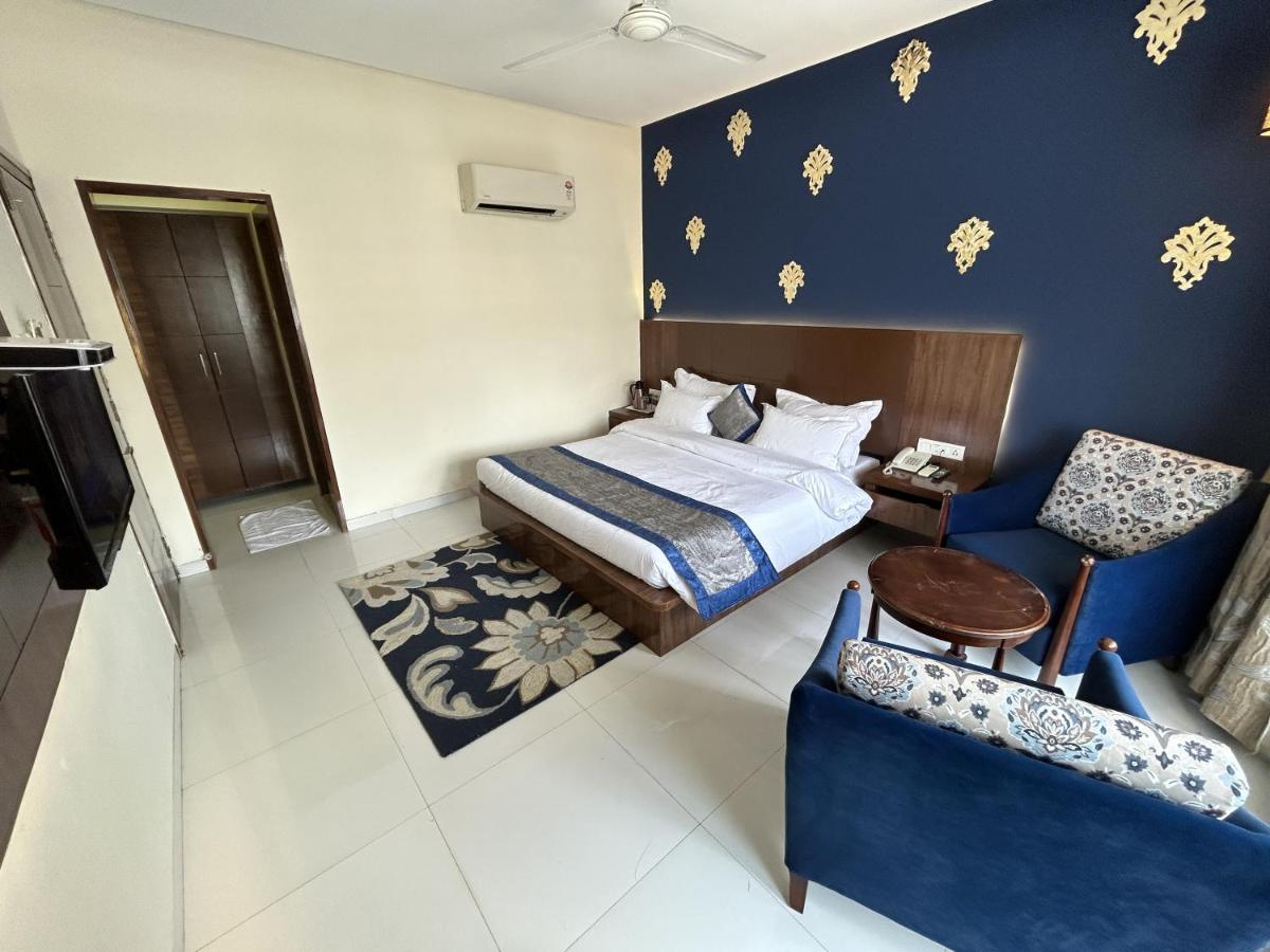 Hotel Gautam 罗纳瓦拉 外观 照片